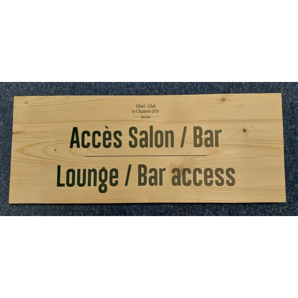 Panneau bois personnalisé bilingue-Signalétique bois-Panneaux Signalétiques