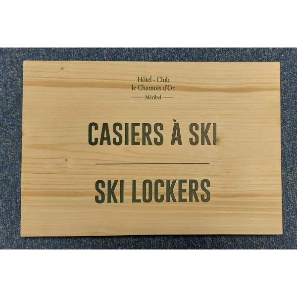 Panneau bois personnalisé bilingue-Signalétique bois-Panneaux Signalétiques