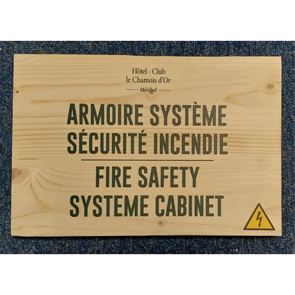 Panneau bois personnalisé bilingue-Signalétique bois-Panneaux Signalétiques