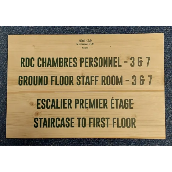 Panneau bois personnalisé bilingue-Signalétique bois-Panneaux Signalétiques