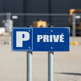 Panneau Parking Privé Alu Bleu – Signalétique Stationnement