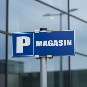 Panneau parking magasin clients – Signalétique stationnement réservé