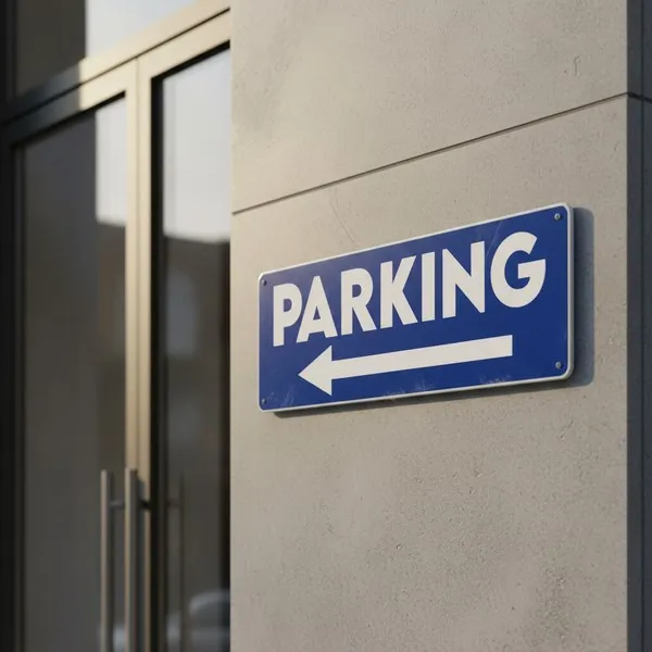 Panneaux de signalisation : Parking, Chasse Gardée et Réglementation