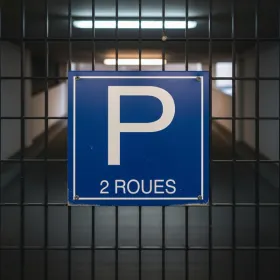 Panneau Parking 2 roues 500x500mm – Panneau parking