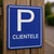 Panneau parking réservé clientèle avec pictogramme extérieur