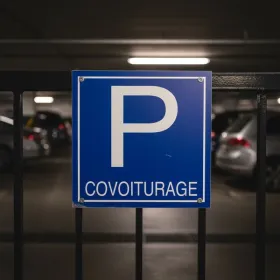 Panneau signalétique Parking covoiturage – Stationnement réservé