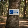 Panneau handicapé parking PMR accès flèche droite – Signalétique