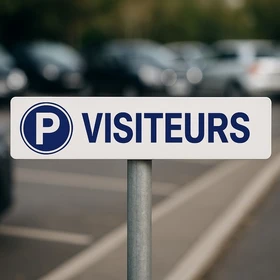 Panneau parking visiteurs PMR – bordure de trottoir