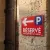 Panneau parking réservé clientèle flèche gauche cabinet direction