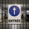Panneau direction entrée accès bâtiment – Signalétique extérieure