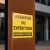 Panneau livraison accueil – Signalétique parking professionnelle