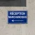 Panneau signalétique Réception marchandises flèche gauche