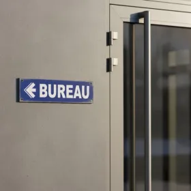 Panneau Bureau à gauche – Signalétique Bureau