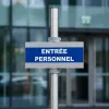 Accès réservé personnel : Panneau Signalétique entreprise sécurité