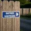 Panneau Entrée visiteurs à droite - Hôtel, Restaurant, Gîte