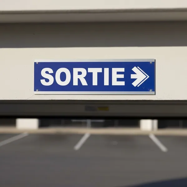 Panneau Sortie à droite photoluminescent sécurité format A4