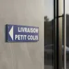 Panneau Livraison Petit Colis Flèche Gauche PVC – Parking