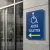 Panneau accès toilettes PMR à gauche – vue 4