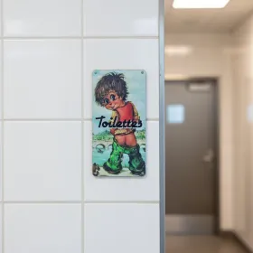 Plaque de porte toilettes Poulbot – Panneau toilettes