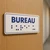 Plaque braille « Bureau » – porte accessible ERP