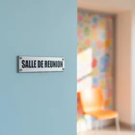 Plaque de porte salle de réunion – Plaque de porte