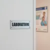 Plaque de porte laboratoire – Plaque de porte