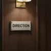 Plaque de porte Alu"DIRECTION" – Plaque de porte