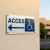 Panneau accès handicapé direction gauche | PMR