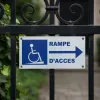Panneau rampe d'accès handicapé PMR - Signalétique accessible