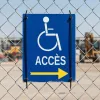 Panneau accès à droite handicapé – Panneau handicapé - PMR