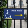 Panneau rampe d'accès à droite PMR – Panneau handicapé - PMR