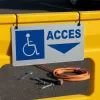 Panneau d'accès et direction handicapé (PMR) | Panneau PMR