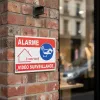 Panneau Vidéo Surveillance & Alarme – Sécurité Propriété