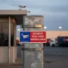 Panneau Entrepôt sous vidéo surveillance 24h 24