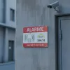 Panneau vidéosurveillance alarme – Sécurité 24h/24, site protégé