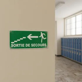 Panneau Sortie de Secours Escalier Gauche | Signalétique Évacuation