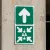 Panneau Point de rassemblement direction vers le haut