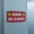 Panneau danger sol glissant – Signalétique garage