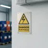 W012 Danger Électrique – Panneau attention Danger