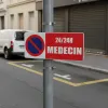 Panneau Stationnement Interdit 24/24h Médecin – Signalisation
