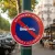 Panneau stationnement interdit réservé clientèle avec pictogramme