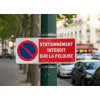 Panneau Stationnement interdit sur la pelouse