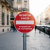 Panneau interdiction de stationner médecin PVC rond pour parking