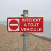 Panneau Interdit à tout véhicule – Panneau accès interdit
