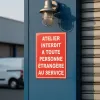 Panneau accès interdit atelier – Personne étrangère non admise