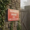 Panneau propriété privée accès interdit sous vidéosurveillance