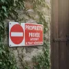 Panneau propriété privée accès interdit aux véhicules à poser