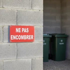 Panneau Ne pas encombrer – Panneau Dépôt interdit