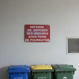 Panneau interdiction dépôt d’ordures – Sous peine de poursuites