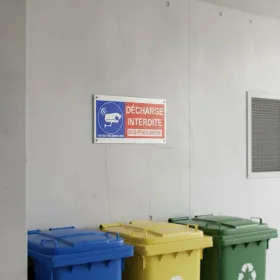 Panneau Décharge Interdite : Amende, Vidéosurveillance & Signalétique